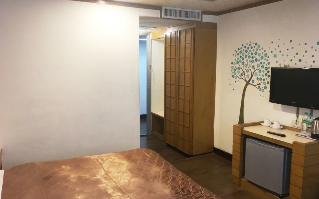 Taichung Li Gang Hotel