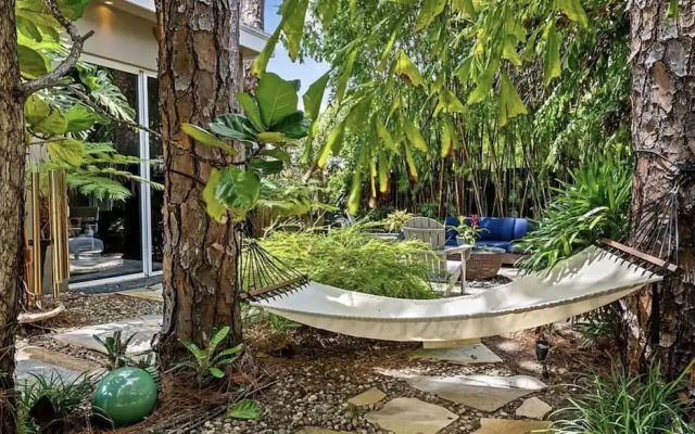 Wilton Manors Stunning Gated Oasis
