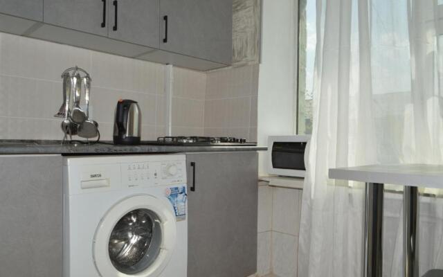 Apartment on Ahunbaev street, 187