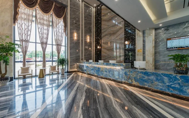 Rezen Hotel Wansheng International