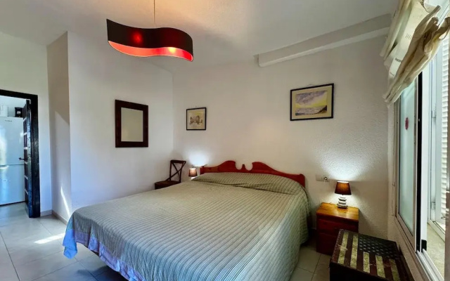 Belvilla by Oyo Luxury Tropicana Club