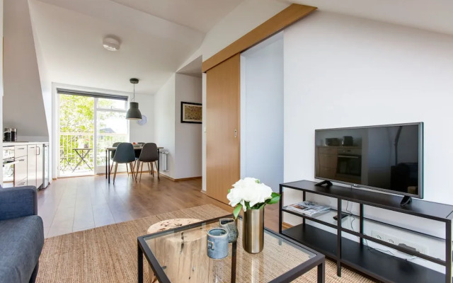 Thomsen Apartments