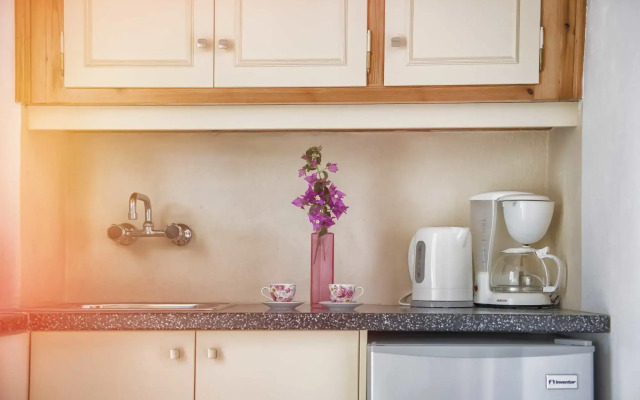 Elli Beach Apartments and Studios