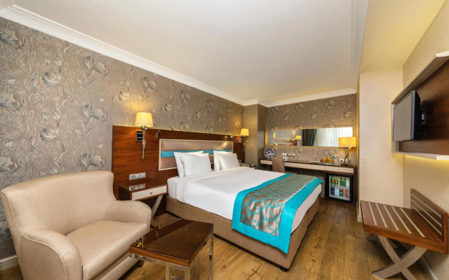 Huatian Chinagora Hotel