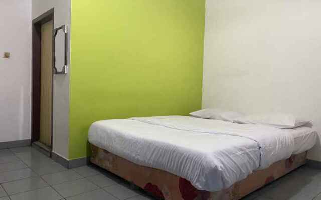 Oyo 3455 Ceten Residence