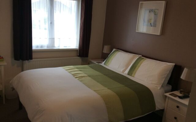 Fernlea Guest House