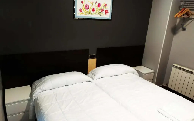 Pensión La Bilbaina - Albergue Logroño