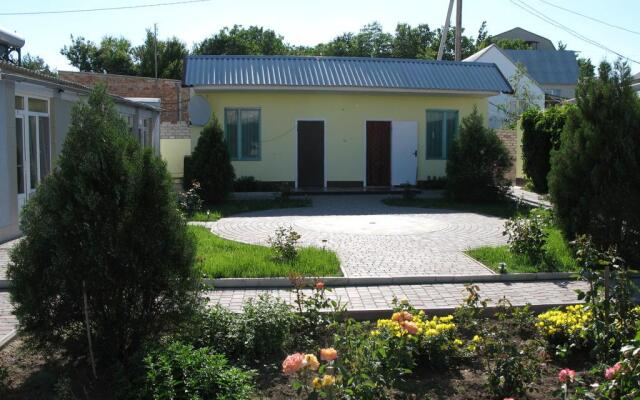 Guest House 15a