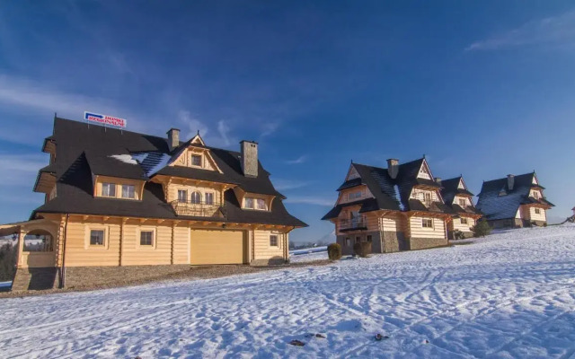 Folk Resort Domki i Apartamenty