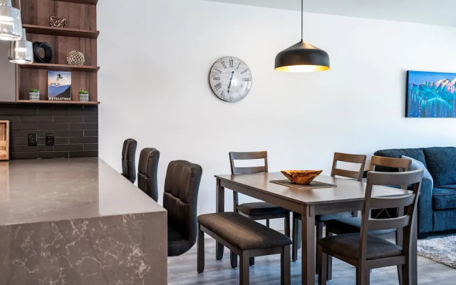 Alpine Haven by Revelstoke Vacations