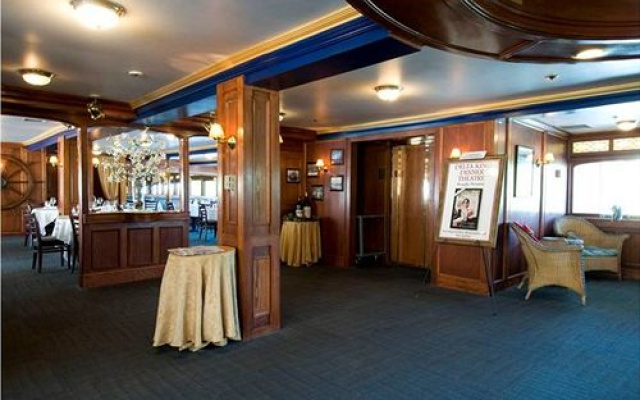 Delta King Hotel