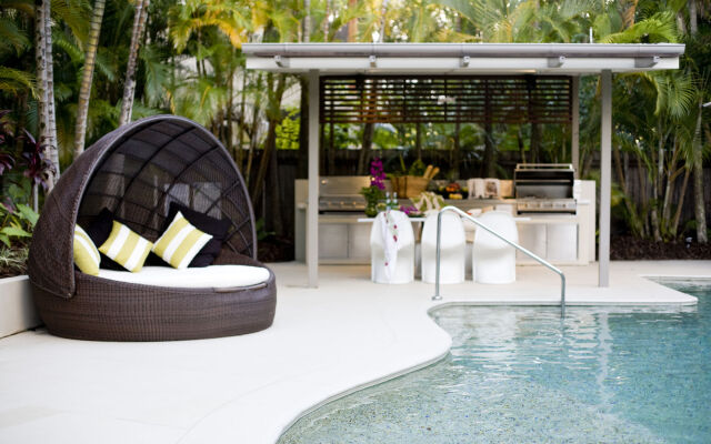 Noosa Tropicana