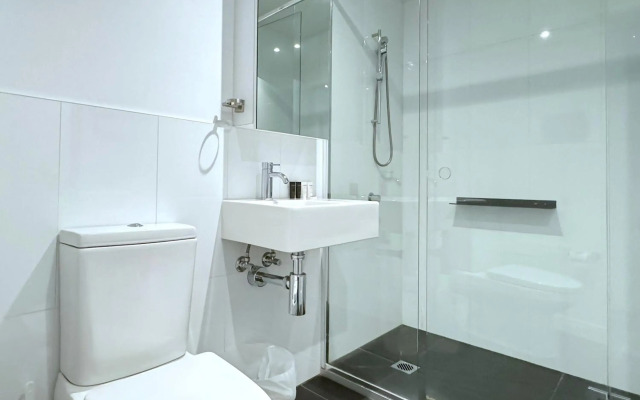 Aura on Flinders Serviced Apartments