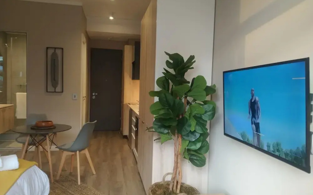 Menlyn Residence Luxury Studio Apartment