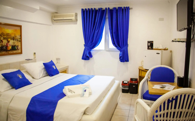 Clarkton Hotel
