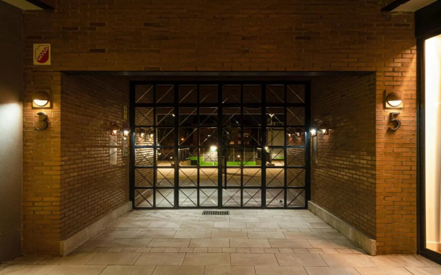 Premium Accomodation in La Rosaleda - Madrid