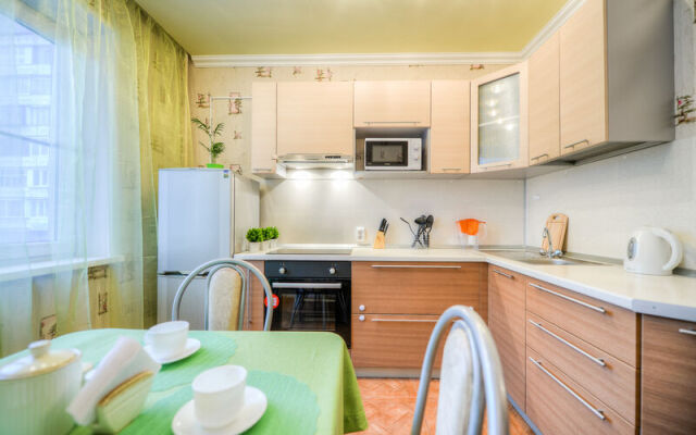Apartments Five Stars near the Tractor Ice Arena