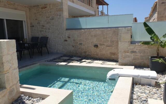 Zefyros Suite , Seafront retreat !