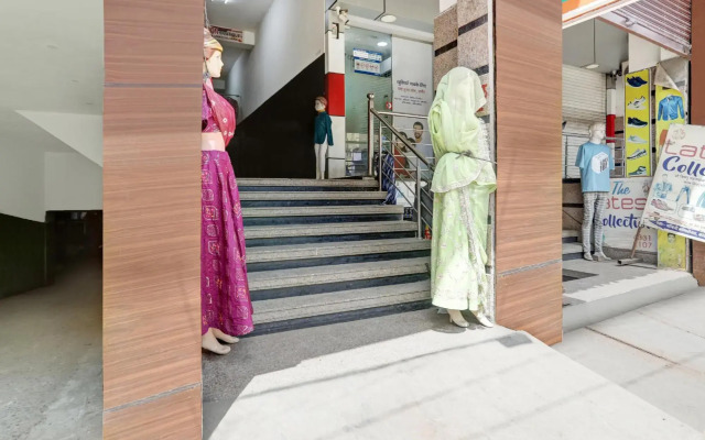 Hotel Pratap Plaza by OYO Rooms