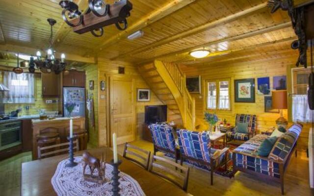 Ricky Chalet Near Troodos