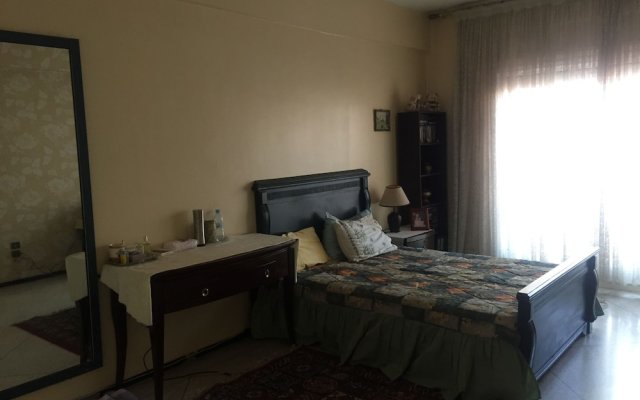Room in Guest Room - Property Located in a Quiet Area Close to the Train Station and Town