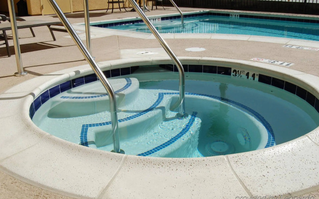 Holiday Inn Express Newport Beach by IHG