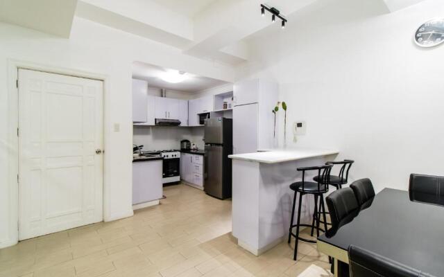 High End Big 2BR in Salcedo Village