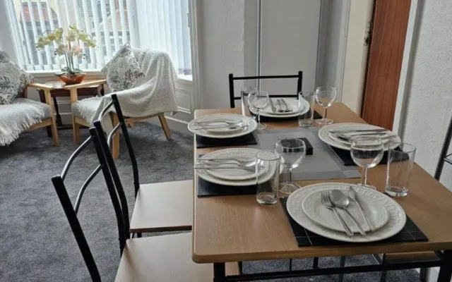 Lawnswood Holiday Apartments