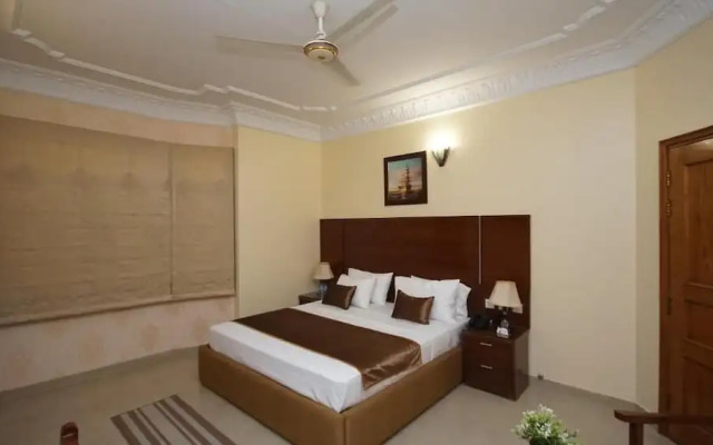 World Inn Karachi