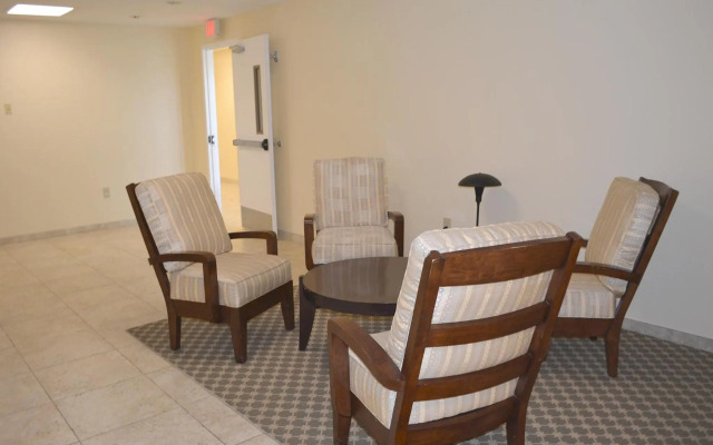 Baymont by Wyndham East Windsor Bradley Airport