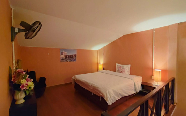Retro Box Hotel