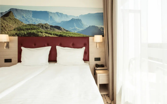 Hotel Lielupe by SemaraH