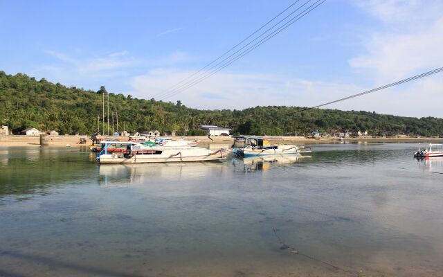Sunrise Ocean Hut's Lembongan