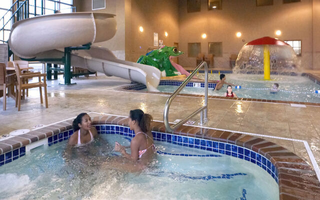 Clubhouse Hotel Suites Sioux Falls