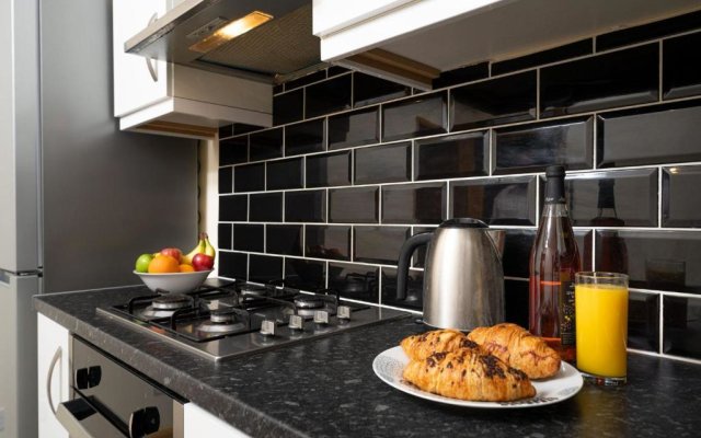 Economy Double Room G2 (Sandycroft Guest House)