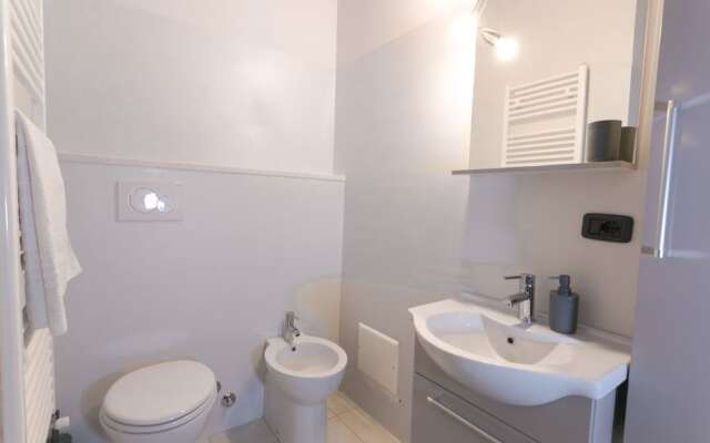 Boulevard 900 - Comfort and Style - Entire Structure 12 Beds