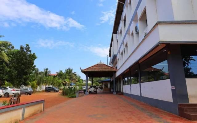 OYO Flagship 75052 Kuku Residency