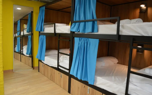 Debod Hostel