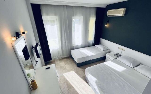 Akar Palace Resort Hotel