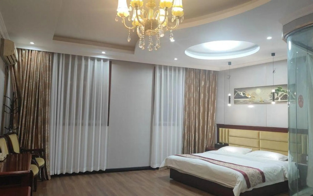 Longjing Business Hotel