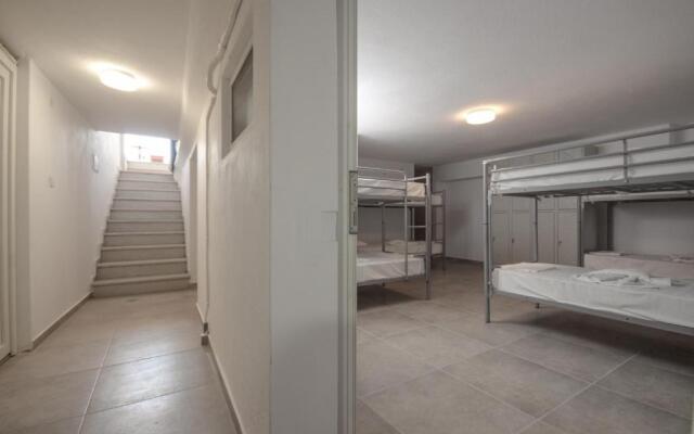 Naxos Hostel