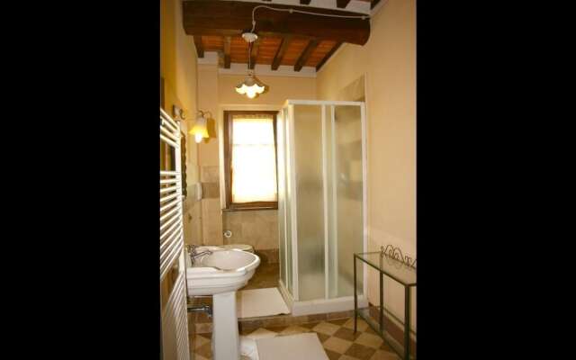 Private Villa with AC, private pool, WIFI, TV, terrace, pets allowed, parking, close to Arezzo