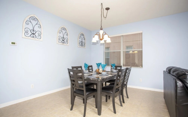 4523 Bella Vida Resort