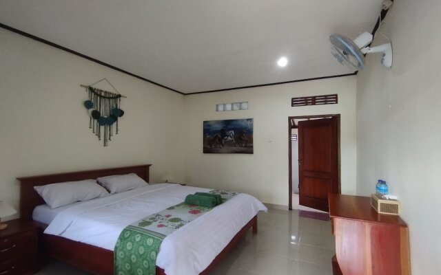 SPOT ON 93739 Insanta Hotel Near Masjid Baitul Aman