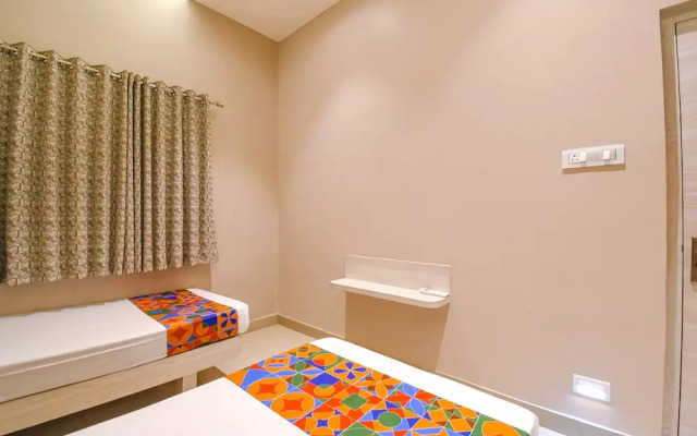 Fabhotel Kitchen Q Inn