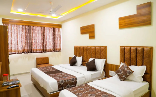 Hotel The Grand