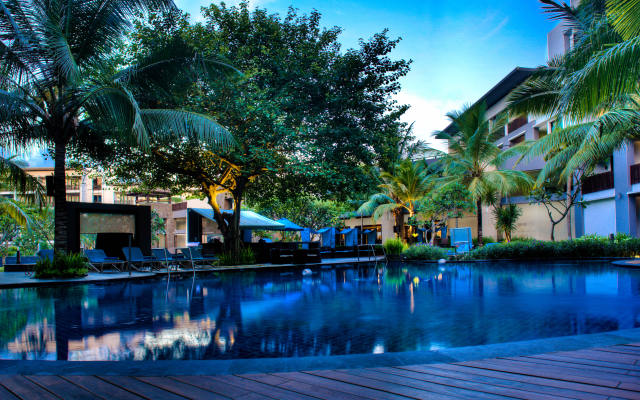 Pullman Bali Legian Beach