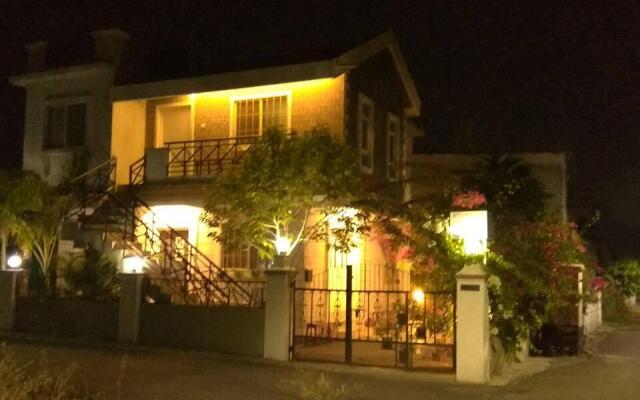 Bougainvilla Service Apartment