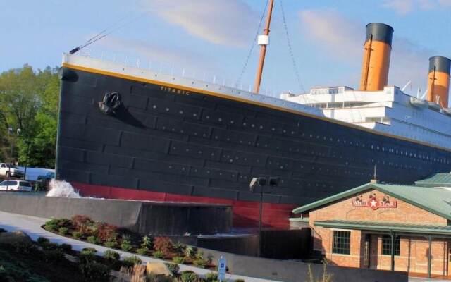 Whispering Pines 431