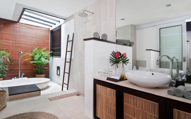 5BR Villa Sabtu - Minggu Villas Seminyak